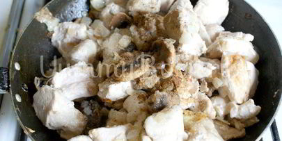 курица с шампиньонами в сливочном соусе