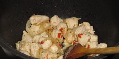 острая курица с кешью