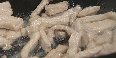 свинина с мятой и орехами