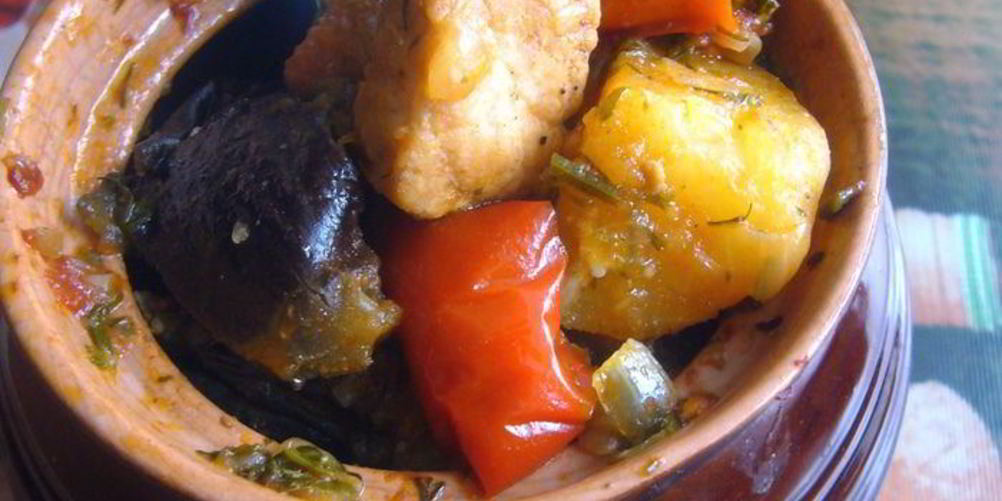 Рецепт свинина с овощами, запеченная в горшочке