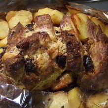 Рецепт Свинина в горчичном соусе с черносливом