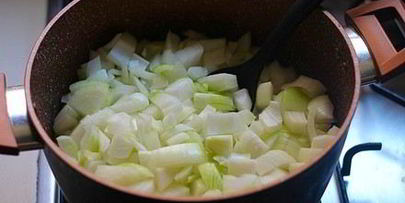 свинина в луковом соусе — мясо по-еврейски