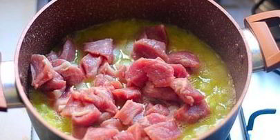 свинина в луковом соусе — мясо по-еврейски