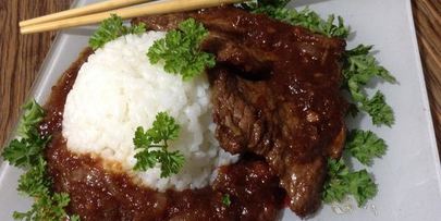 свиные отбивные с имбирным соусом