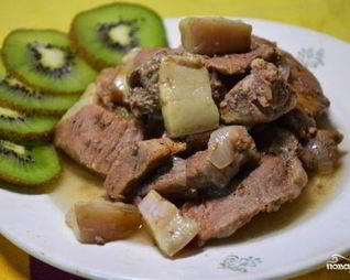 Тушеное мясо в мультиварке Панасоник