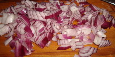 тушеные утиные голени с овощами