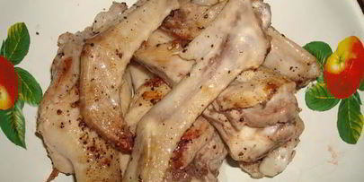 тушеные утиные голени с овощами