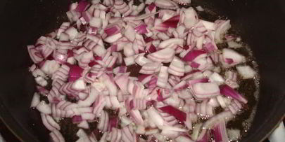 тушеные утиные голени с овощами