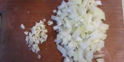 вкусная курица в соусе карри с чесноком