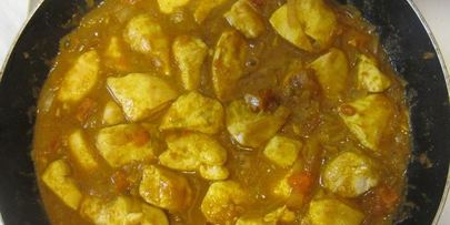 вкусная курица в соусе карри с чесноком