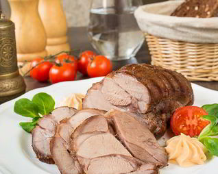 Запеченное бедро индейки в медовой глазури