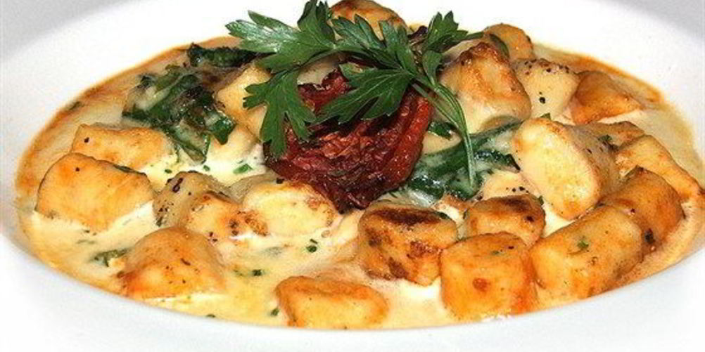 Рецепт ньокки с черемшой и голубым сыром