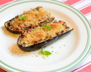 Баклажаны фаршированные ветчиной и копченым сыром