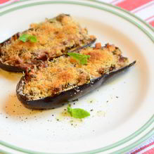 Рецепт Баклажаны фаршированные ветчиной и копченым сыром