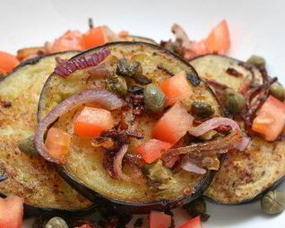 Баклажаны на гриле с сальсой