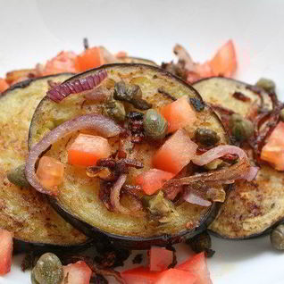 Баклажаны на гриле с сальсой