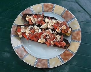 Баклажаны на решетке на углях