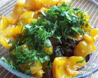 Баклажаны с болгарским перцем и шампиньонами