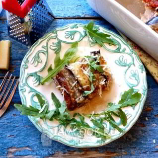 Баклажаны с помидорами и чесноком в духовке