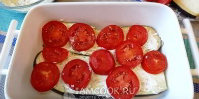 баклажаны с помидорами и чесноком в духовке