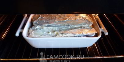 баклажаны с помидорами и чесноком в духовке