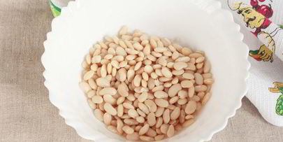 биточки из фасоли и сыра