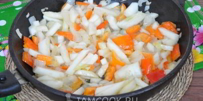 фаршированная курица с патиссонами в рукаве