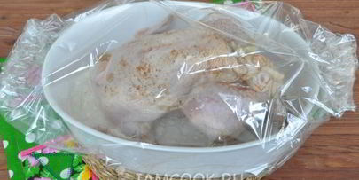 фаршированная курица с патиссонами в рукаве