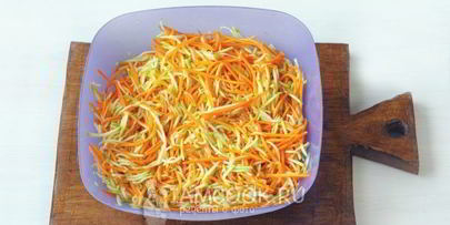 кабачки с морковью по-корейски