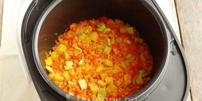 кабачки с рисом в мультиварке