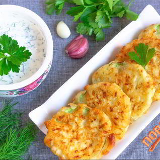 Кабачки в йогуртовом кляре с сыром