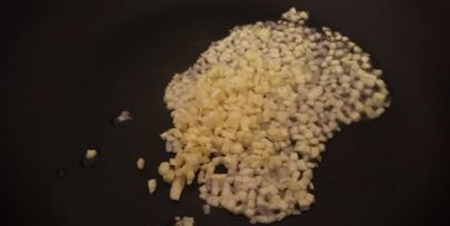 кабачки жареные с чесноком