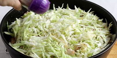 капуста жареная с мясом