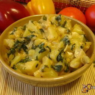 Картофель, тушенный со снытью