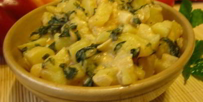 картофель, тушенный со снытью