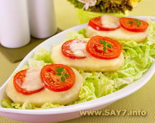 Картофель, запеченный с помидорами и сыром