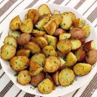 Картофель, запеченный в духовке с зеленью