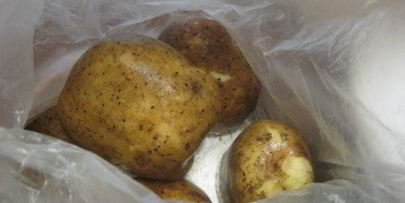 картошка, запеченная в золе