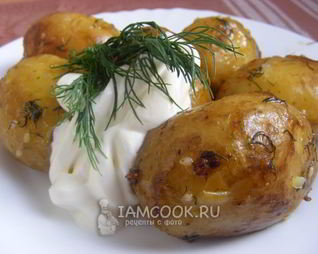 Молодая картошка, запеченная в духовке
