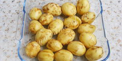 молодая картошка, запеченная в духовке