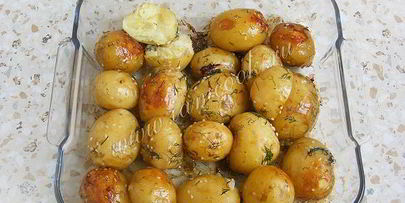 молодая картошка, запеченная в духовке