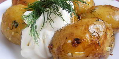 молодая картошка, запеченная в духовке