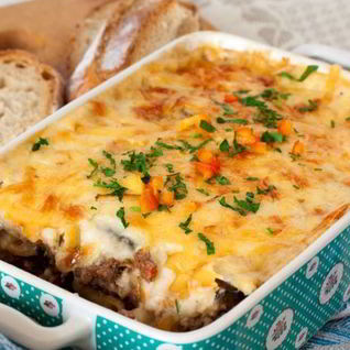 Мусака под соусом бешамель