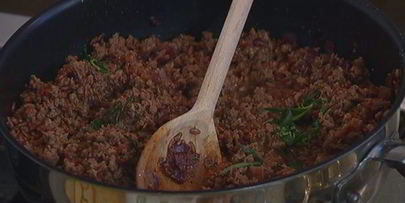 перец, фаршированный мясом и красным рисом