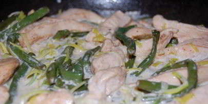 стручковая фасоль под сливочным соусом