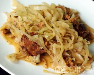 Тушеная капуста по-немецки