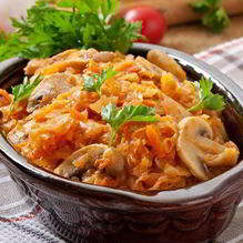 Рецепт Тушеная капуста с грибами и картошкой