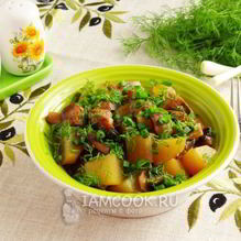 Рецепт Тушеная картошка с грибами в мультиварке