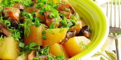 тушеная картошка с грибами в мультиварке