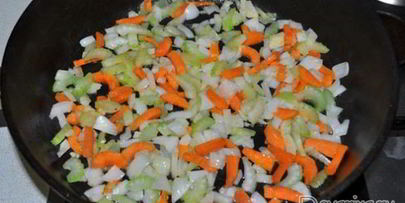 тушеная картошка с куриными потрошками